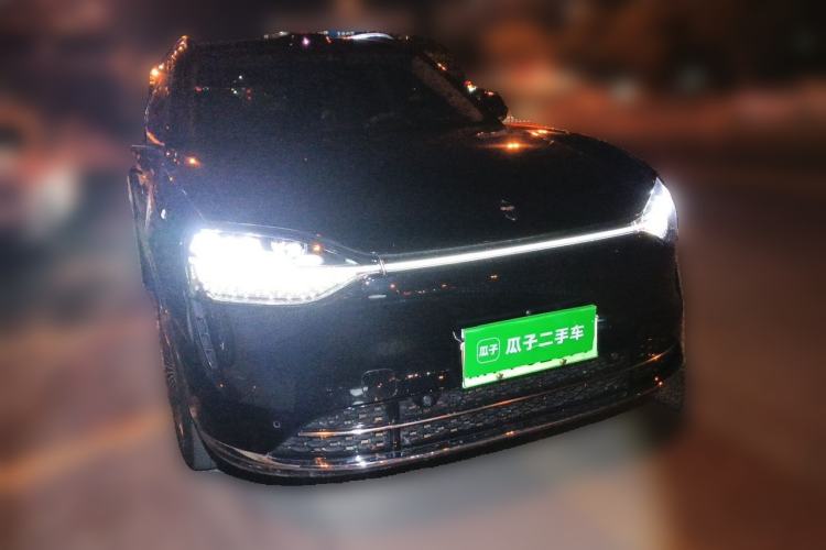 Used Hima AITO M9 2024 Range-Extended Ultra Version 52 kWh 5-Seater Model Front Right 45 Deg