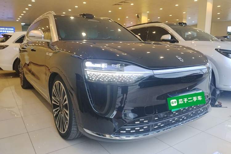 Used Hima AITO M9 2024 Range-Extended Ultra Version 42 kWh 6-Seater Model Front Right 45 Deg