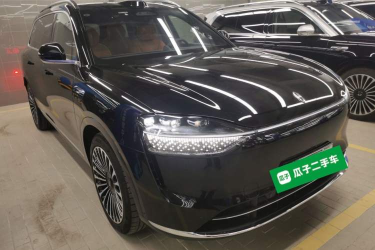 Used Hima AITO M9 2024 Range-Extended Ultra Version 42 kWh 6-Seater Model Front Right 45 Deg