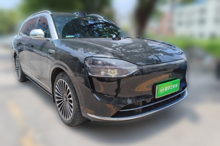 Used Hima AITO M9 2024 Range-Extended Ultra Version 42 kWh 6-Seater Model Front Right 45 Deg