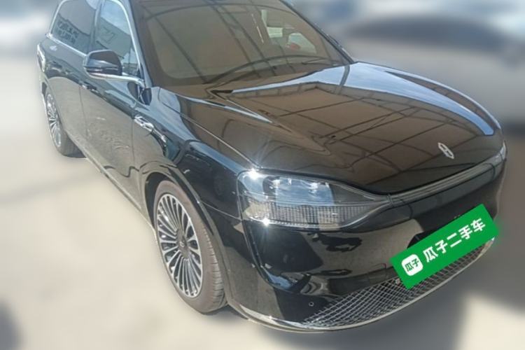 Used Hima AITO M9 2024 All-Electric Ultra Version 100 kWh 5-Seater Model Front Right 45 Deg