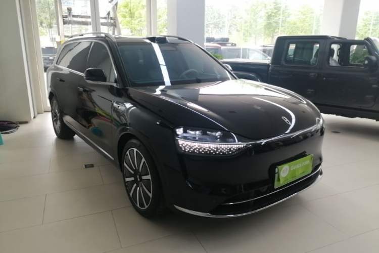 Used Hima AITO M9 2024 Range-Extended Max Edition 42 kWh 6-Seater Version Front Right 45 Deg