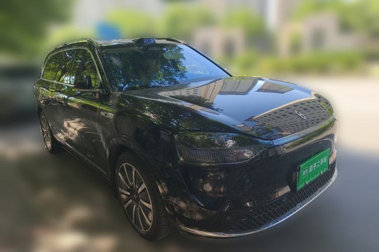 Used Hima AITO M9 2024 Range-Extended Ultra Version 42 kWh 6-Seater Model Front Right 45 Deg