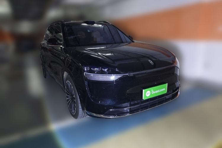 Used Hima AITO M9 2024 Range-Extended Ultra Version 52 kWh 5-Seater Model Front Right 45 Deg