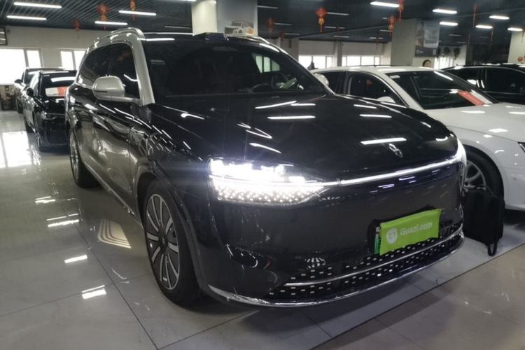 Used Hima AITO M9 2024 Range-Extended Max Edition 42 kWh 6-Seater Version Front Right 45 Deg