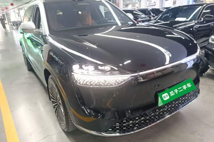 Used Hima AITO M9 2024 Range-Extended Max Edition 42 kWh 6-Seater Version Front Right 45 Deg