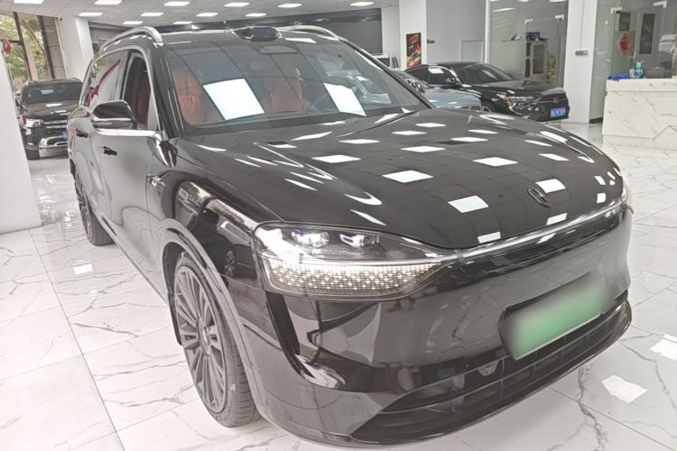 Used Hima AITO M9 2024 Range-Extended Ultra Version 42 kWh 6-Seater Model Front Right 45 Deg