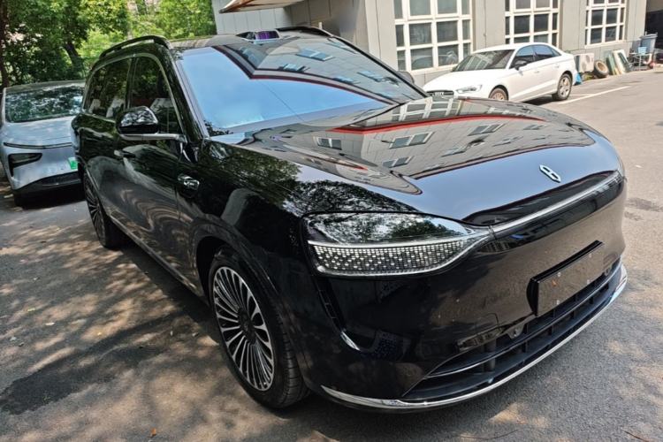 Used Hima AITO M9 2024 Range-Extended Max Edition 42 kWh 6-Seater Version Front Right 45 Deg