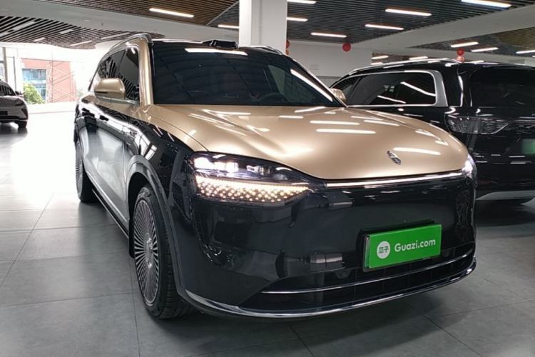 Used Hima AITO M9 2024 Range-Extended Ultra Version 42 kWh 6-Seater Model Front Right 45 Deg