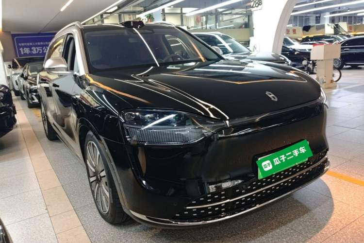 Used Hima AITO M9 2024 Range-Extended Ultra Version 52 kWh 6-Seater Model Front Right 45 Deg