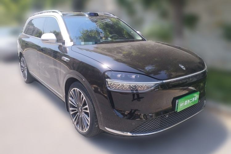 Used Hima AITO M9 2024 All-Electric Ultra Version 100 kWh 6-Seater Model Front Right 45 Deg