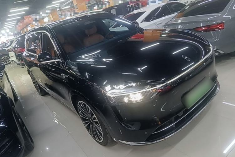 Used Hima AITO M9 2024 Range-Extended Ultra Version 42 kWh 6-Seater Model Front Right 45 Deg