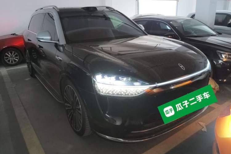 Used Hima AITO M9 2024 Range-Extended Ultra Version 42 kWh 6-Seater Model Front Right 45 Deg