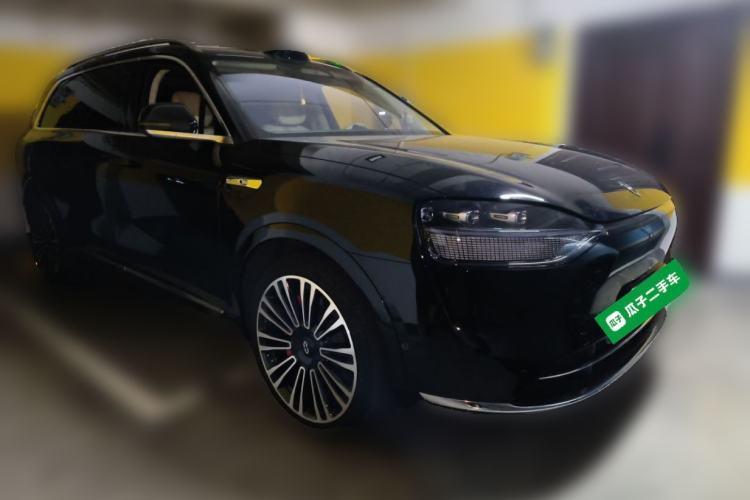 Used Hima AITO M9 2024 Range-Extended Ultra Version 42 kWh 6-Seater Model Front Right 45 Deg