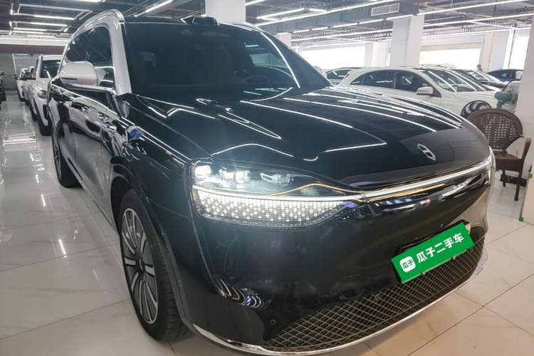 Used Hima AITO M9 2024 All-Electric Ultra Version 100 kWh 6-Seater Model Front Right 45 Deg