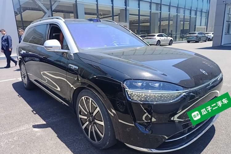 Used Hima AITO M9 2024 Range-Extended Max Edition 42 kWh 6-Seater Version Front Right 45 Deg
