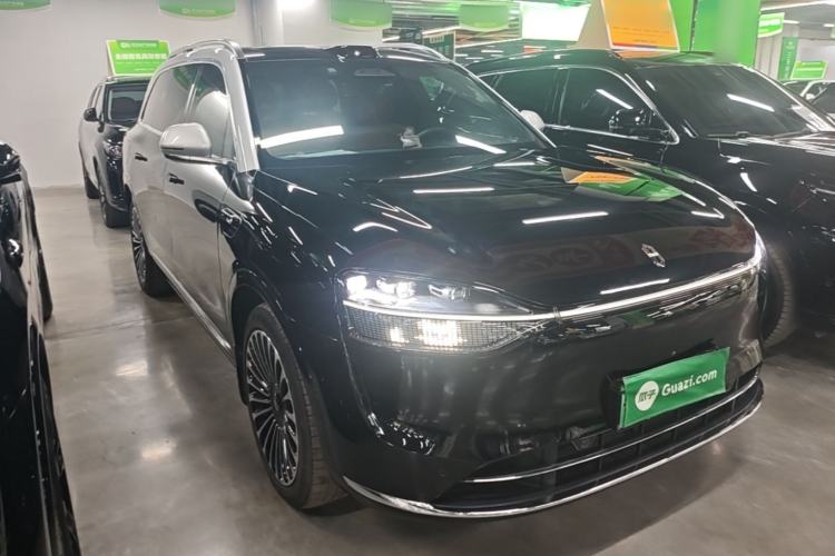 Used Hima AITO M9 2024 Range-Extended Max Edition 42 kWh 6-Seater Version Front Right 45 Deg