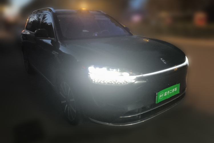 Used Hima AITO M9 2024 Range-Extended Ultra Version 52 kWh 6-Seater Model Front Right 45 Deg