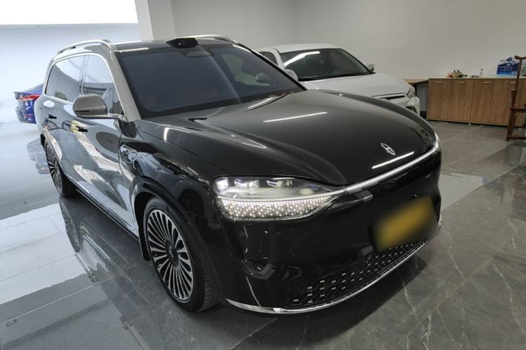Used Hima AITO M9 2024 Range-Extended Ultra Version 42 kWh 6-Seater Model Front Right 45 Deg