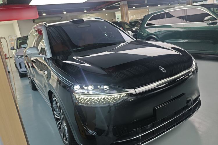 Used Hima AITO M9 2024 Range-Extended Max Edition 42 kWh 6-Seater Version Front Right 45 Deg