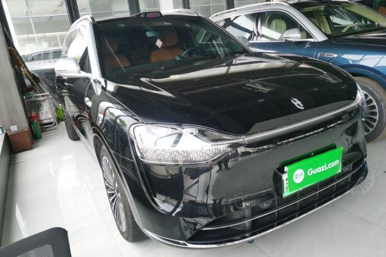 Used Hima AITO M9 2024 Range-Extended Max Edition 52 kWh 6-Seater Version Front Right 45 Deg