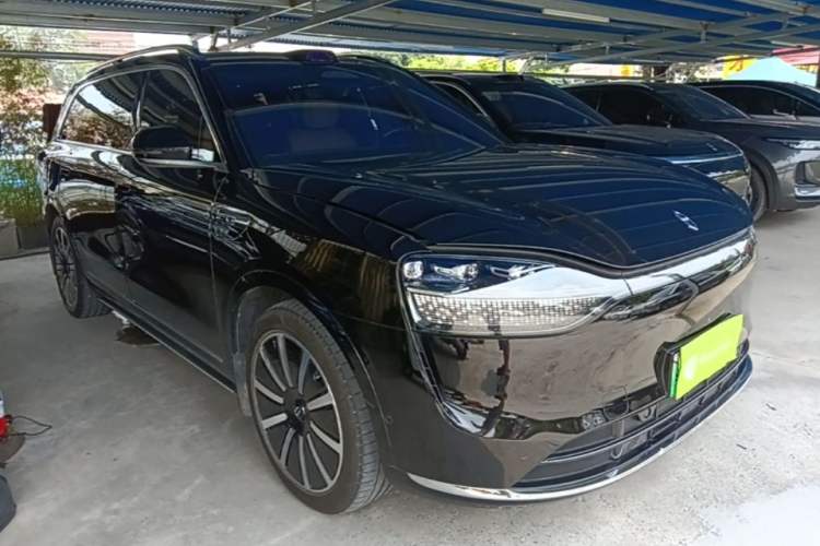 Used Hima AITO M9 2024 Range-Extended Ultra Version 52 kWh 6-Seater Model Front Right 45 Deg