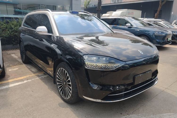 Used Hima AITO M9 2024 Range-Extended Ultra Version 42 kWh 6-Seater Model Front Right 45 Deg