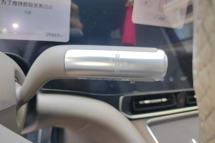 Used Hima AITO M9 2024 Range-Extended Ultra Version 52 kWh 5-Seater Model Gear Lever