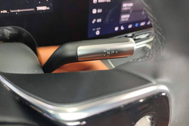 Used Hima AITO M9 2024 Range-Extended Max Edition 42 kWh 6-Seater Version Gear Lever