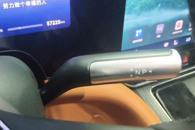 Used Hima AITO M9 2024 Range-Extended Max Edition 42 kWh 5-Seater Version Gear Lever