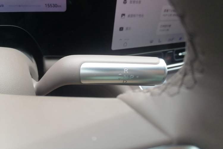Used Hima AITO M9 2024 Range-Extended Ultra Version 52 kWh 6-Seater Model Gear Lever