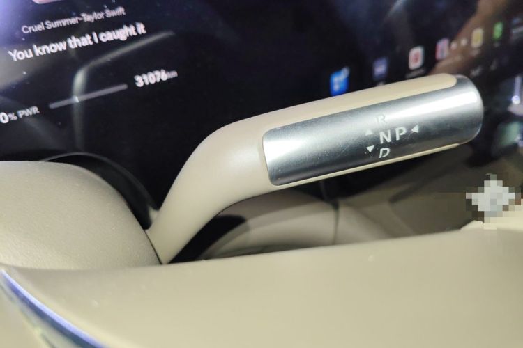 Used Hima AITO M9 2024 Range-Extended Max Edition 52 kWh 6-Seater Version Gear Lever