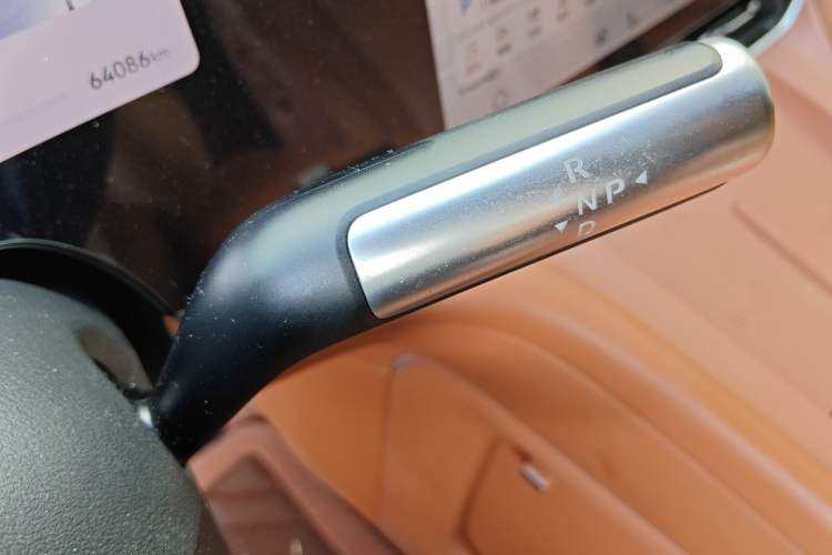 Used Hima AITO M9 2024 Range-Extended Ultra Version 42 kWh 6-Seater Model Gear Lever