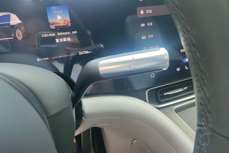 Used Hima AITO M9 2024 Range-Extended Max Edition 42 kWh 6-Seater Version Gear Lever