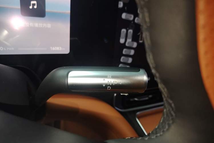 Used Hima AITO M9 2024 Range-Extended Ultra Version 52 kWh 6-Seater Model Gear Lever