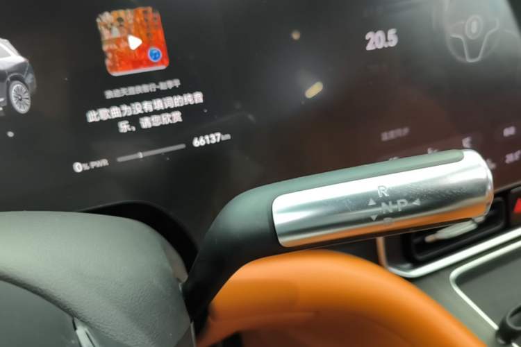 Used Hima AITO M9 2024 Range-Extended Ultra Version 42 kWh 6-Seater Model Gear Lever