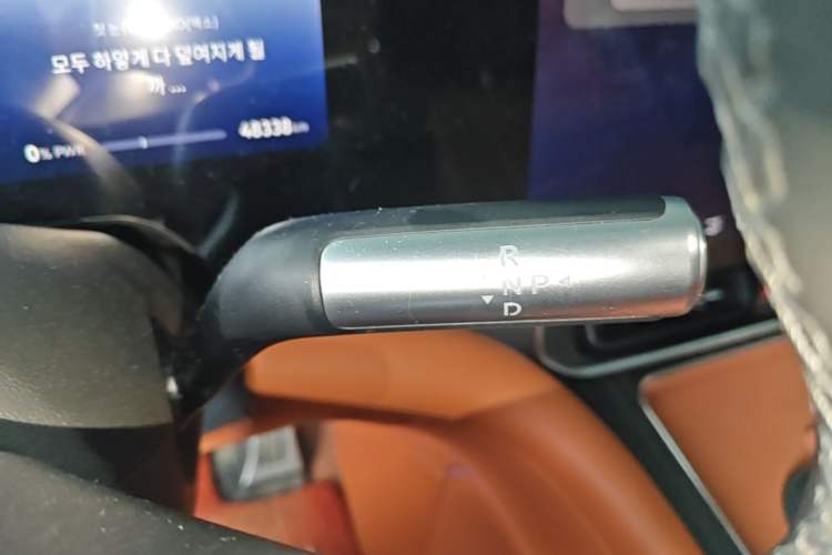 Used Hima AITO M9 2024 Range-Extended Ultra Version 52 kWh 6-Seater Model Gear Lever