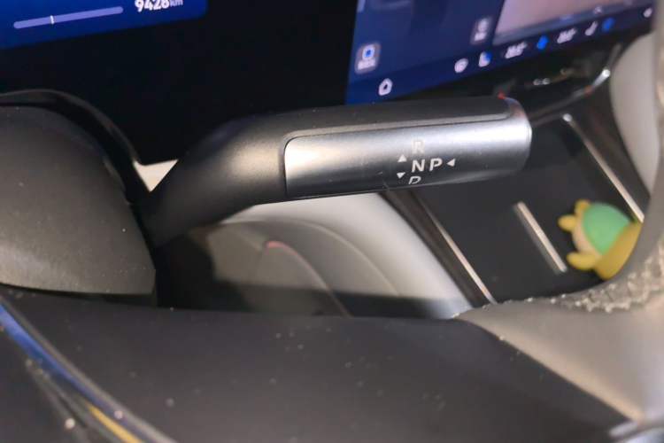 Used Hima AITO M9 2024 Range-Extended Max Edition 42 kWh 6-Seater Version Gear Lever