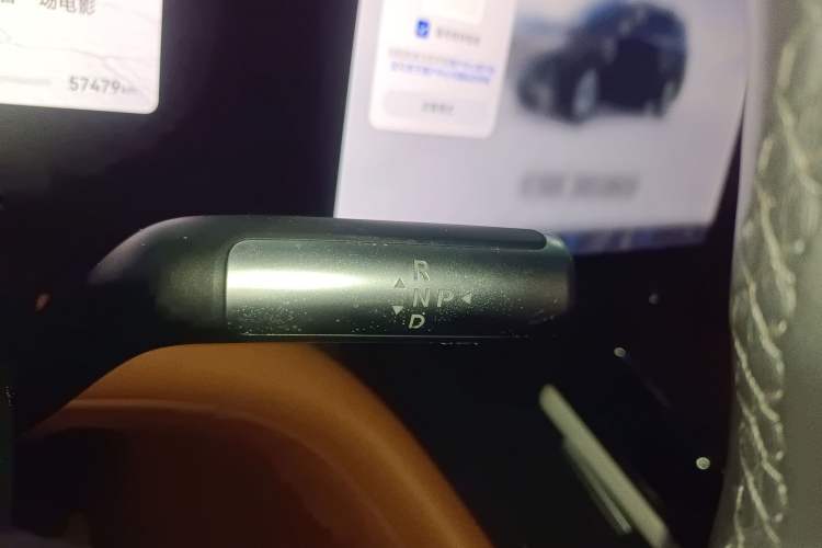 Used Hima AITO M9 2024 Range-Extended Max Edition 52 kWh 6-Seater Version Gear Lever
