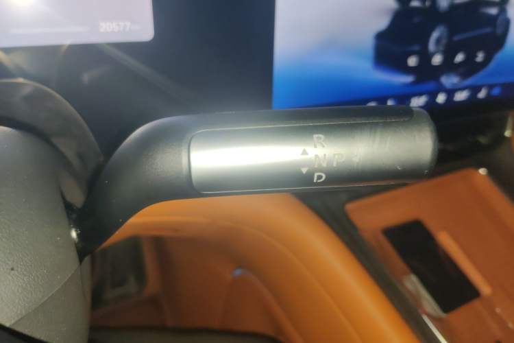 Used Hima AITO M9 2024 Range-Extended Ultra Version 42 kWh 6-Seater Model Gear Lever