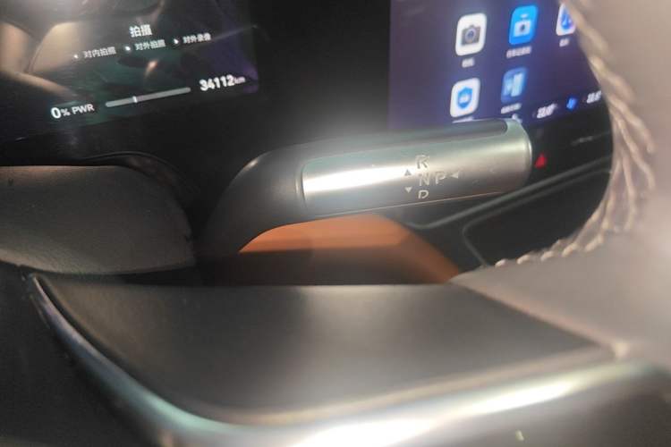 Used Hima AITO M9 2024 Range-Extended Max Edition 52 kWh 6-Seater Version Gear Lever