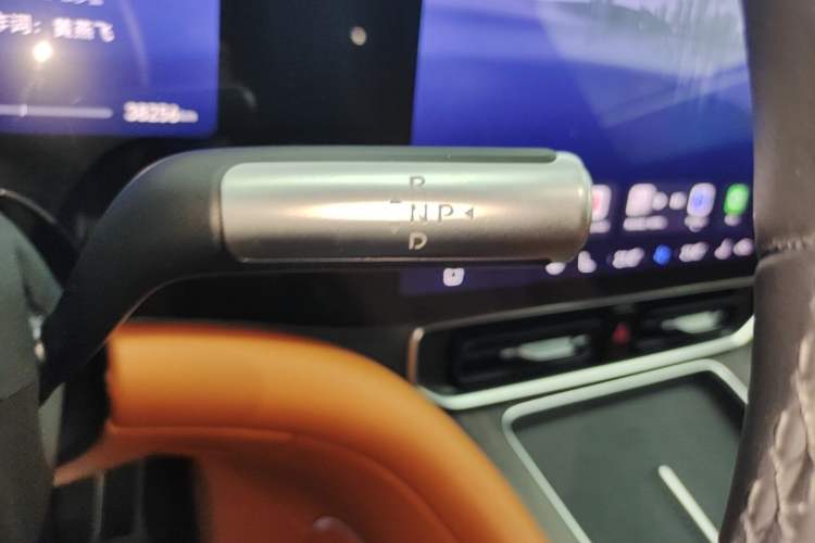 Used Hima AITO M9 2024 Range-Extended Ultra Version 42 kWh 6-Seater Model Gear Lever