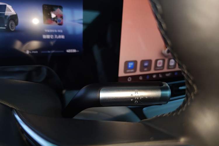 Used Hima AITO M9 2024 Range-Extended Max Edition 42 kWh 6-Seater Version Gear Lever