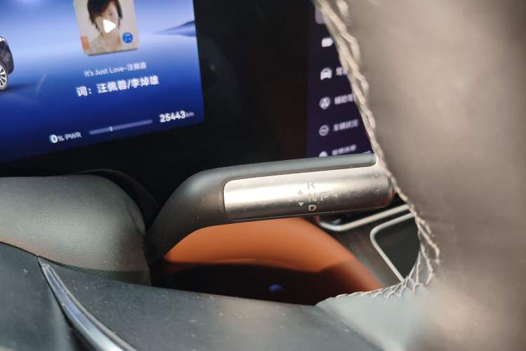 Used Hima AITO M9 2024 Range-Extended Max Edition 52 kWh 5-Seater Version Gear Lever