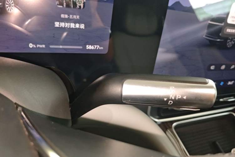 Used Hima AITO M9 2024 Range-Extended Ultra Version 42 kWh 6-Seater Model Gear Lever