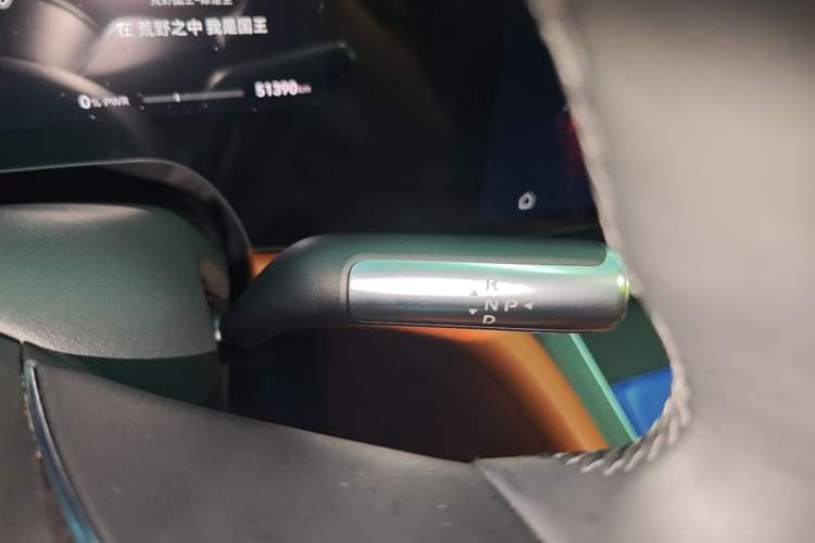 Used Hima AITO M9 2024 Range-Extended Ultra Version 42 kWh 6-Seater Model Gear Lever