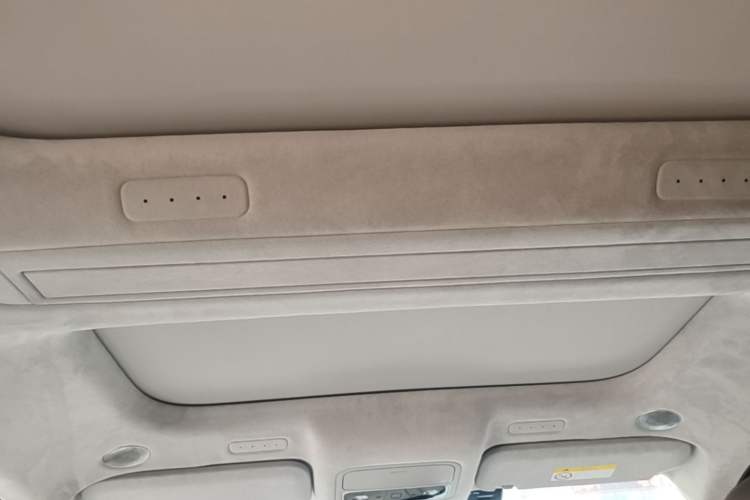 Used Hima AITO M9 2024 Range-Extended Ultra Version 42 kWh 6-Seater Model Headliner