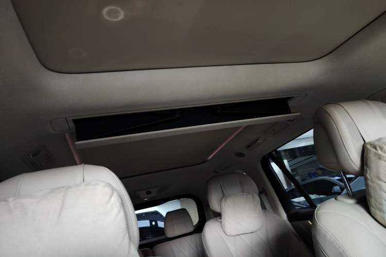 Used Hima AITO M9 2024 All-Electric Ultra Version 100 kWh 6-Seater Model Headliner