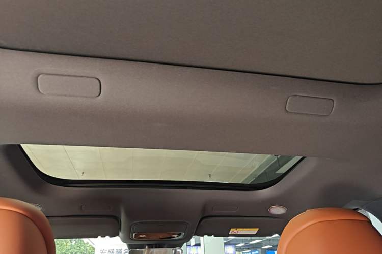 Used Hima AITO M9 2024 Range-Extended Max Edition 42 kWh 6-Seater Version Headliner