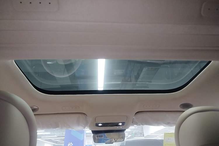 Used Hima AITO M9 2024 Range-Extended Ultra Version 42 kWh 6-Seater Model Headliner